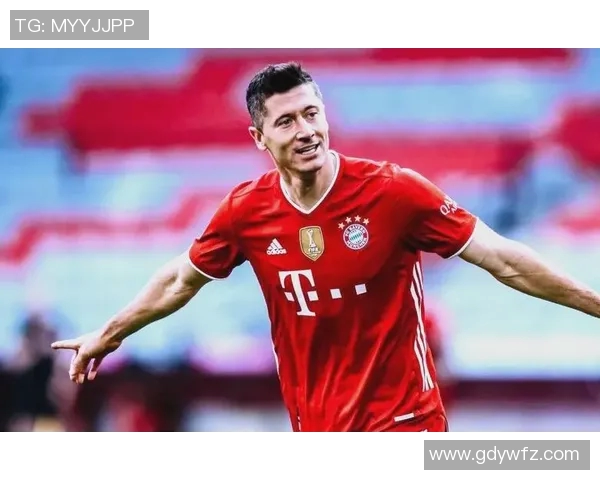 足球明星全景图鉴带你领略世界顶级球员风采与成就