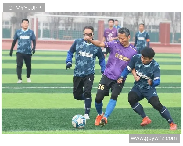 足球巨星同框合影高清盛宴展现传奇风采与友谊的瞬间