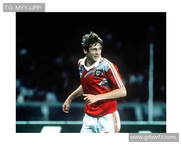 探寻足球场上的26号传奇明星是谁及其辉煌成就和影响力