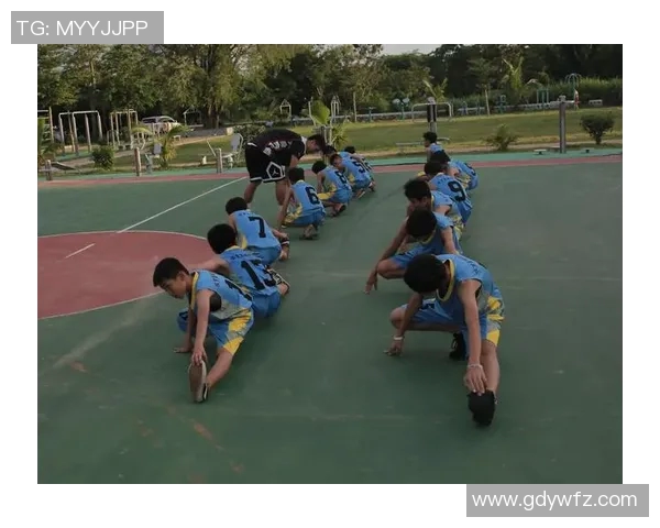 篮球明星头绳的魅力与时尚潮流如何引领年轻人的运动风尚